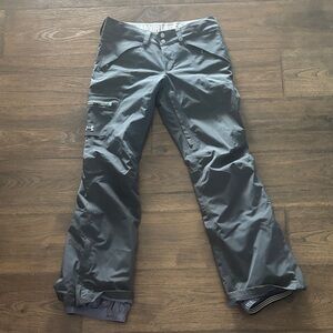 Under Armour women’s Dark Gray ski Pants